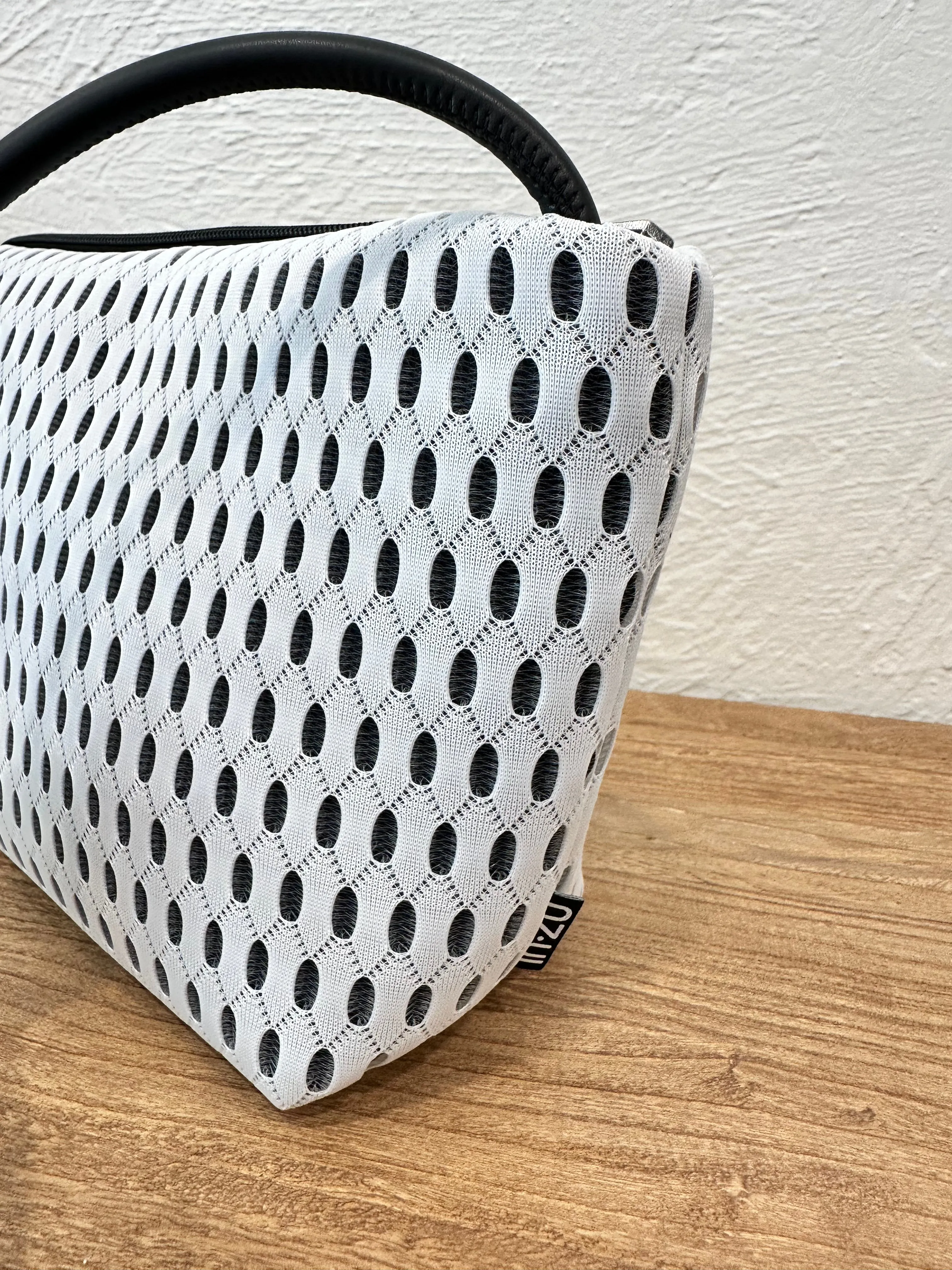 InZu Mouse Black Drops on White Crossbody Bag
